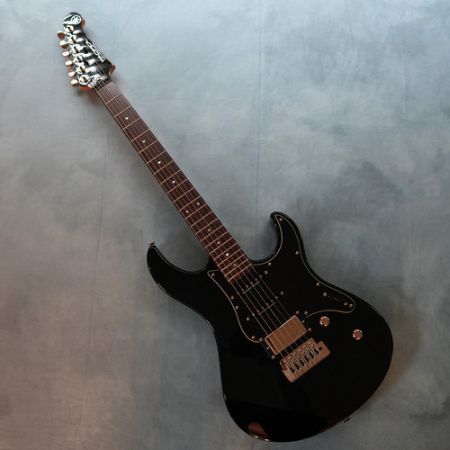 Guitare électrique yamaha - électrique,